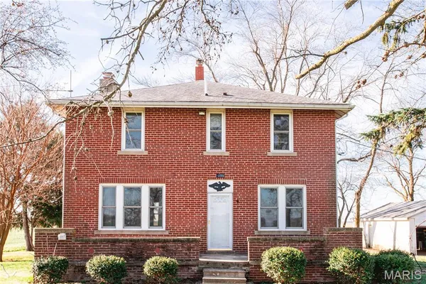 $260,000 | 12772 Buckeye Road, Highland, IL 62249