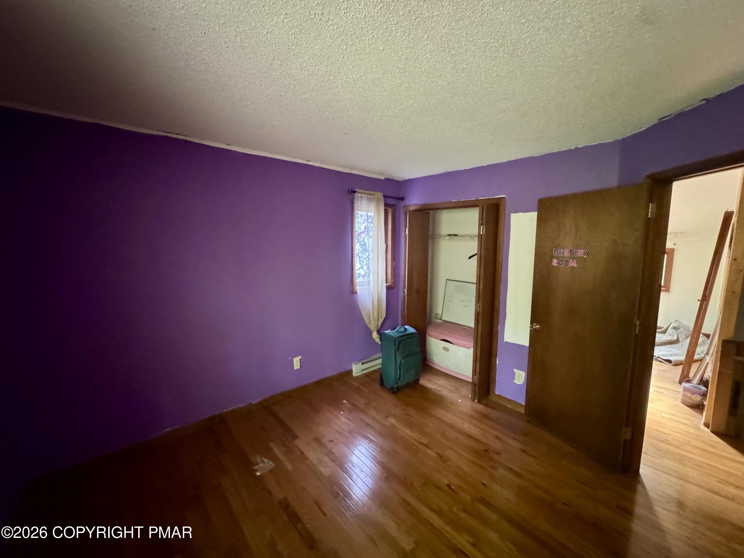 119 Durham Drive Bushkill, PA 18324 - Photo 8 of 41 a view of livingroom with hardwood