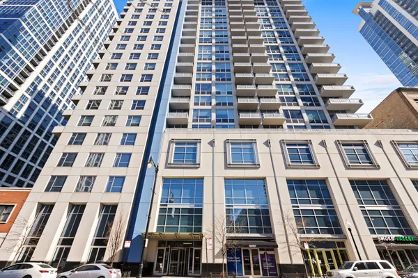 $2,000 | 1305 South Michigan Avenue, Unit 1209, Chicago, IL 60605