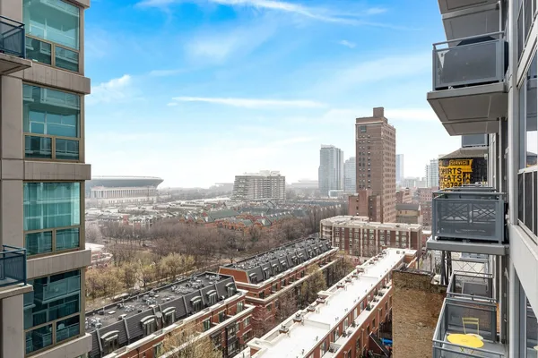 $2,000 | 1305 South Michigan Avenue, Unit 1209, Chicago, IL 60605