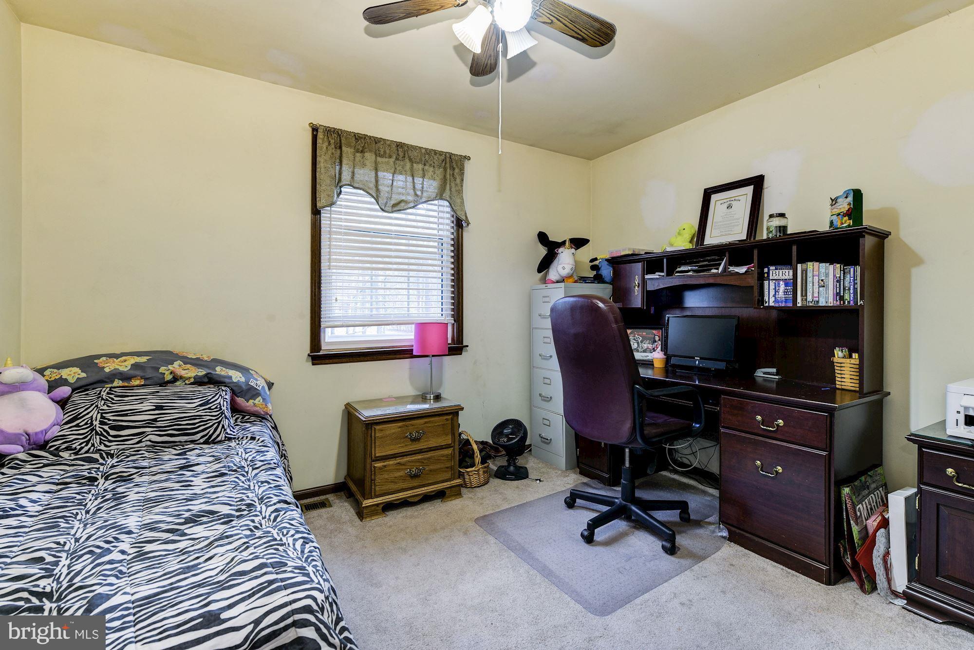 5 Spring Drive Tabernacle, NJ 08088 - Photo 15 of 29 a bedroom with a workspace