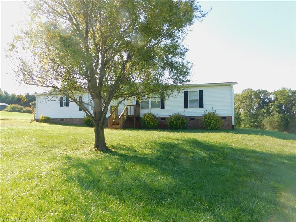 313 Romie Snow Road Dobson, NC 27017 - Photo 3 of 20 Gallery Image 3