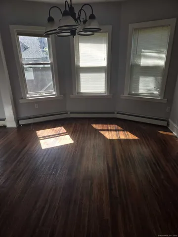 $1,700 | 175 Wilson Street, Hartford, CT 06106