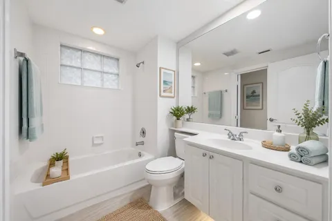 $700,000 | 1856 Jeaga Drive, Jupiter, FL 33458