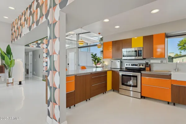 a house view with a backyard space