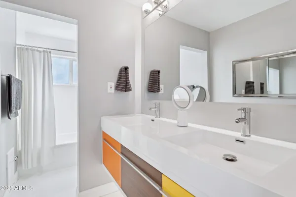 $799,995 | 2055 West Windsor Avenue, Phoenix, AZ 85009