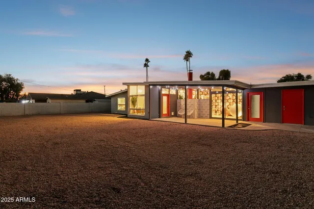 $850,000 | 2055 West Windsor Avenue, Phoenix, AZ 85009