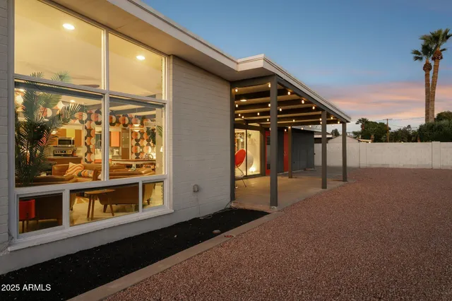 $850,000 | 2055 West Windsor Avenue, Phoenix, AZ 85009