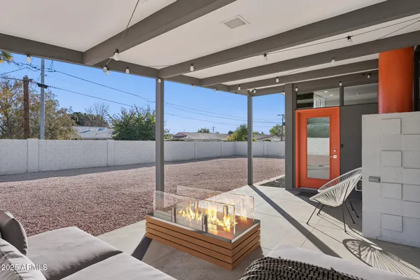 $799,995 | 2055 West Windsor Avenue, Phoenix, AZ 85009