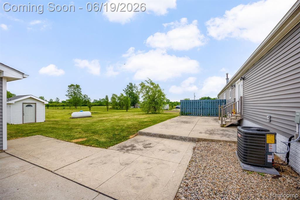 7860 War Road Newport, MI 48166 - Photo 7 of 47