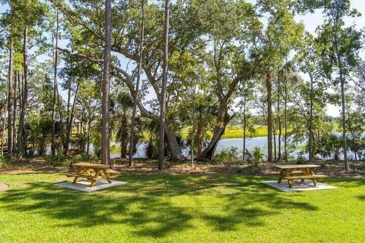1466 Hollenberg Lane Mount Pleasant, SC 29466 - Photo 58 of 70 20260126174800274513000000-o