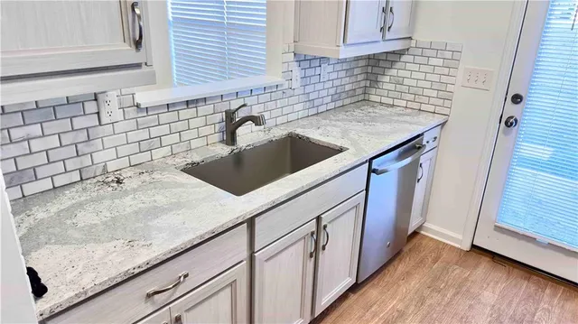 $1,850 | 6243 Shoreview Circle, Flowery Branch, GA 30542