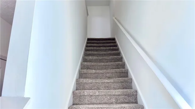 $1,850 | 6243 Shoreview Circle, Flowery Branch, GA 30542