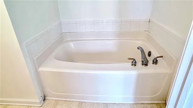 $1,850 | 6243 Shoreview Circle, Flowery Branch, GA 30542