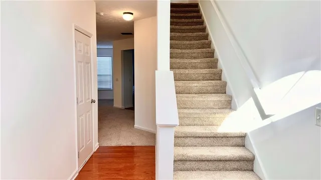 $1,850 | 6243 Shoreview Circle, Flowery Branch, GA 30542