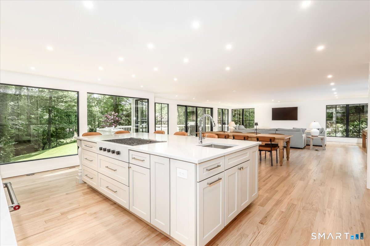 256 Wilton Road East Ridgefield, CT 06877 - Photo 12 of 40