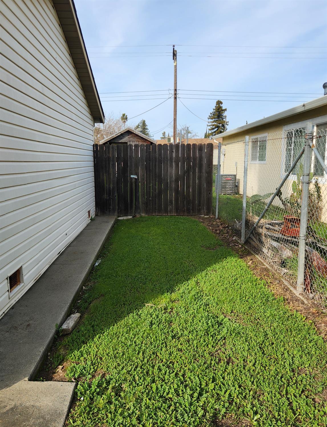 2467 Rhine Way Elverta, CA 95626 - Photo 3 of 14