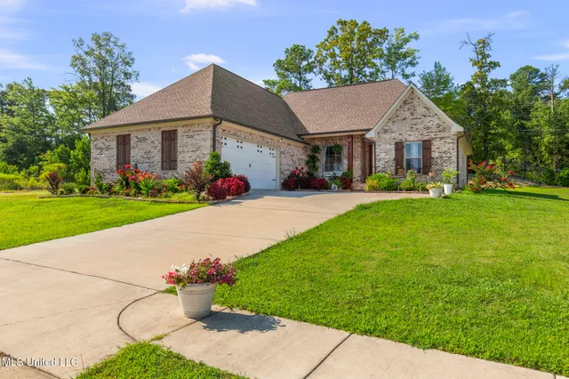 $425,000 | 600 Ponderosa Drive, Flowood, MS 39232
