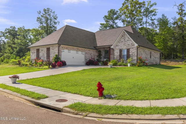 $425,000 | 600 Ponderosa Drive, Flowood, MS 39232