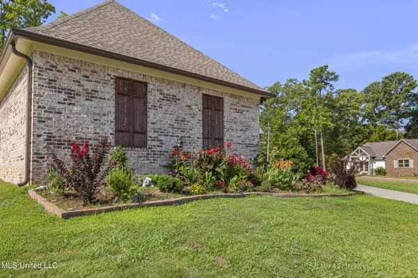 $425,000 | 600 Ponderosa Drive, Flowood, MS 39232