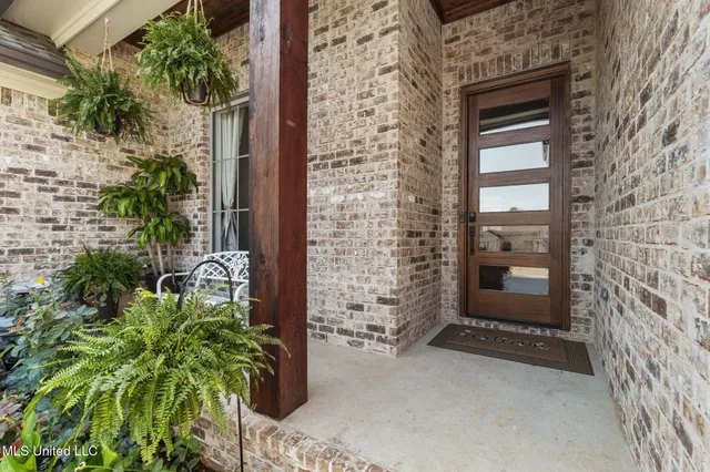 $425,000 | 600 Ponderosa Drive, Flowood, MS 39232