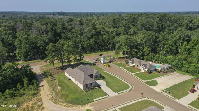 $425,000 | 600 Ponderosa Drive, Flowood, MS 39232