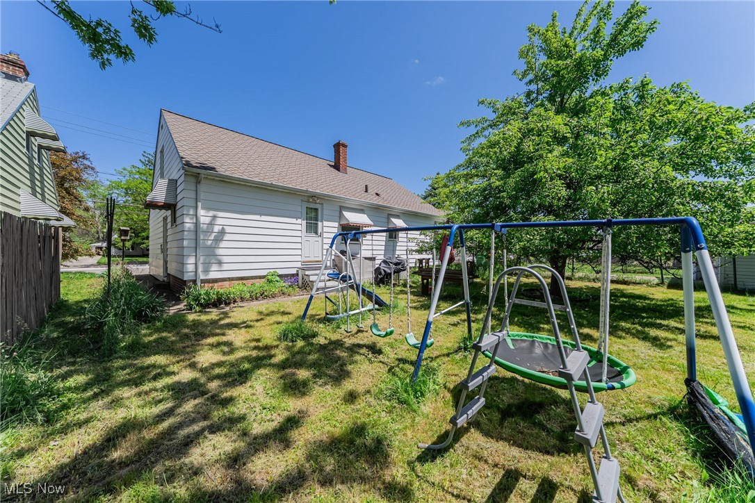14204 Rockside Road Maple Heights, OH 44137 - Photo 9 of 49