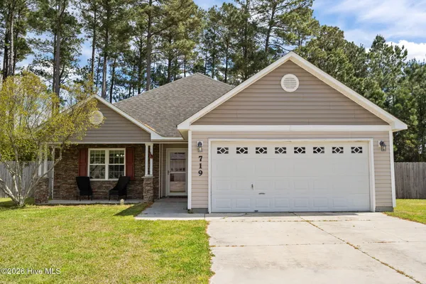 $269,900 | 719 Savannah Drive, Jacksonville, NC 28546