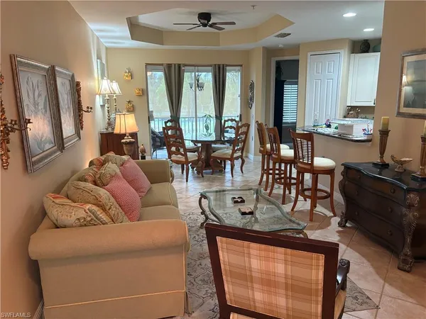 $2,300 | 1390 Sweetwater Cove, Unit 203, Naples, FL 34110