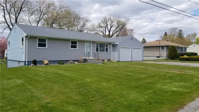 $3,250 | 75 Buckwheat Avenue, Portsmouth, RI 02871