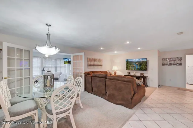 $2,200 | 11 Gilroy Street, Peckville, PA 18452