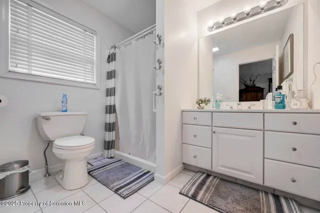 $2,200 | 11 Gilroy Street, Peckville, PA 18452