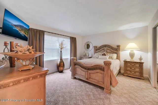 $2,200 | 11 Gilroy Street, Peckville, PA 18452