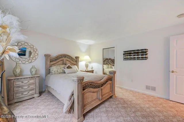 $2,200 | 11 Gilroy Street, Peckville, PA 18452