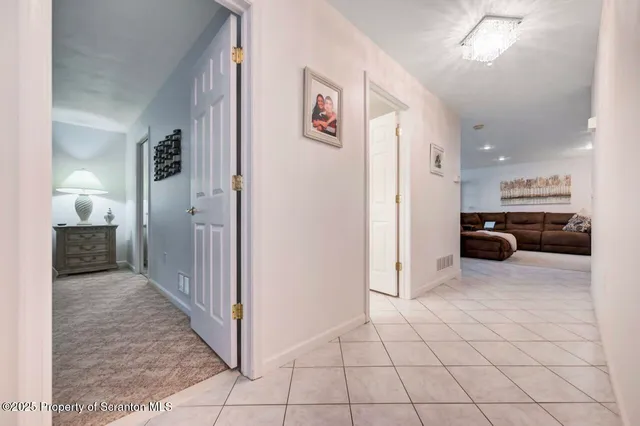 $2,200 | 11 Gilroy Street, Peckville, PA 18452