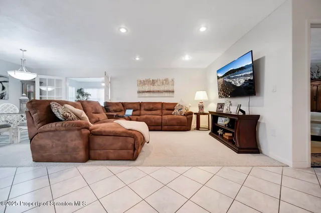 $2,200 | 11 Gilroy Street, Peckville, PA 18452