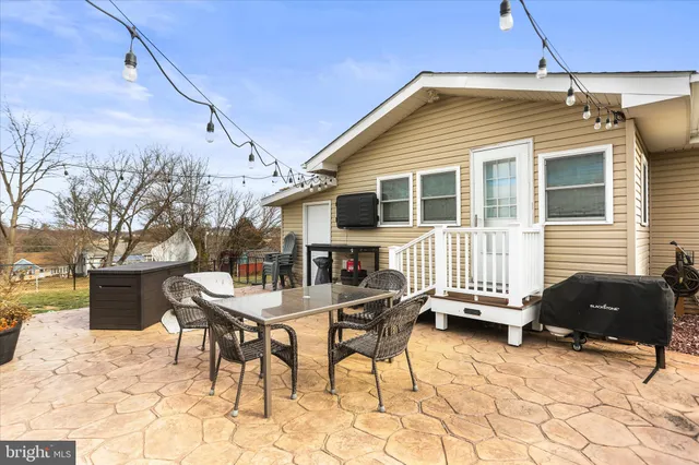 $295,000 | 25 Hemler Drive, Hanover, PA 17331