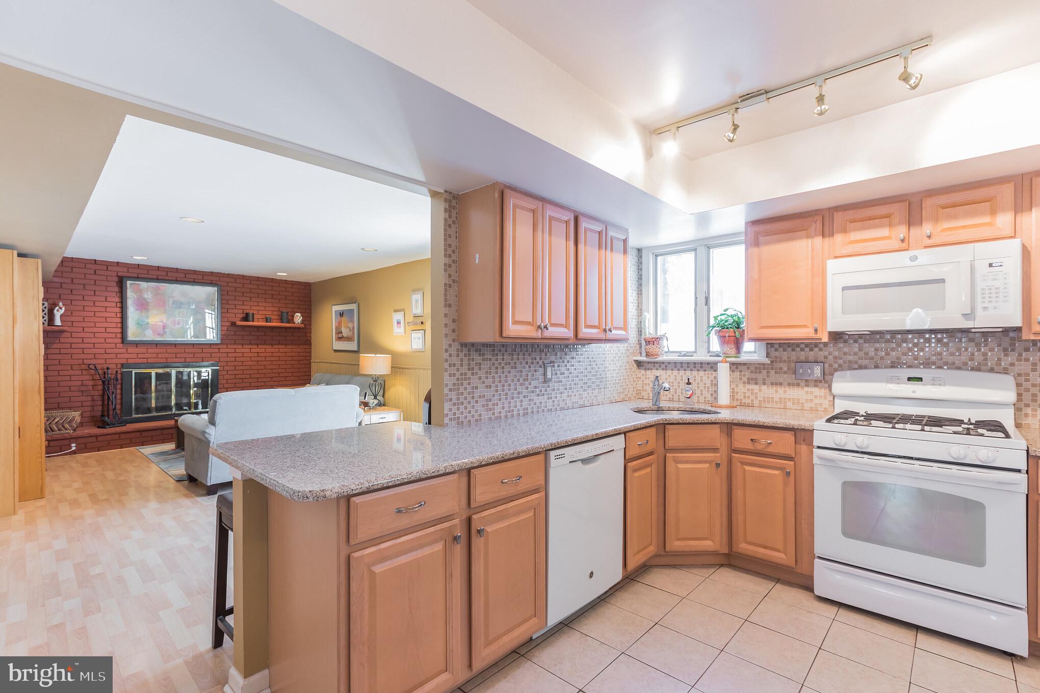676 Ivyland Road Warminster, PA 18974 - Photo 11 of 33 Gallery Image 11