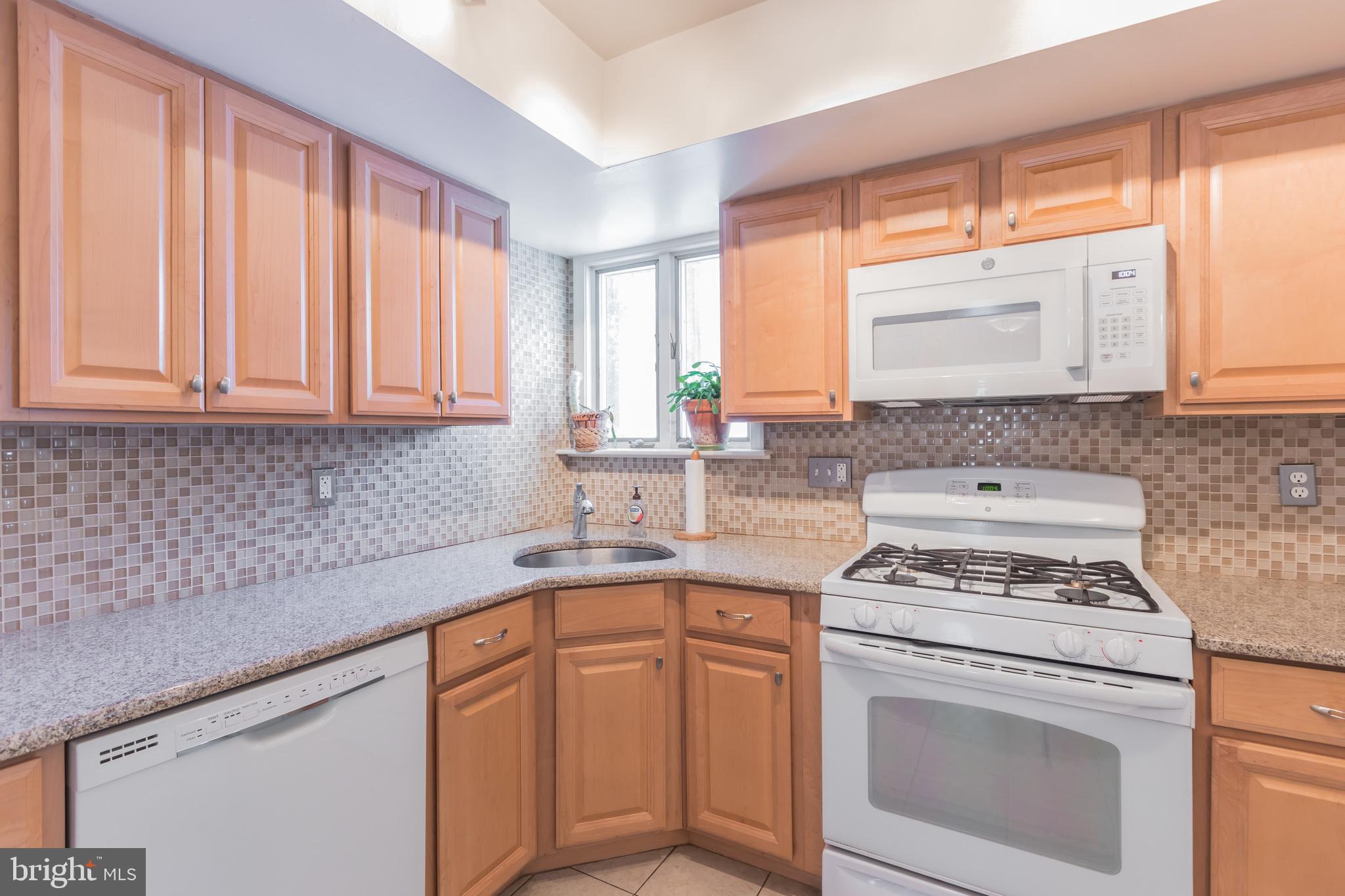676 Ivyland Road Warminster, PA 18974 - Photo 12 of 33 Gallery Image 12