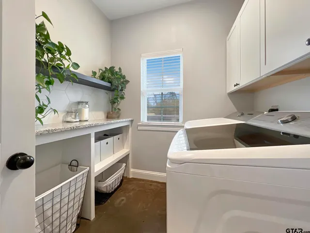 $799,000 | 20178 County Road 452, Mineola, TX 75773