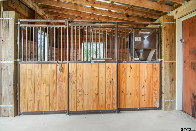 $799,000 | 20178 County Road 452, Mineola, TX 75773