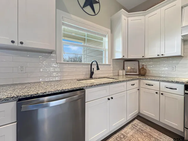 $799,000 | 20178 County Road 452, Mineola, TX 75773