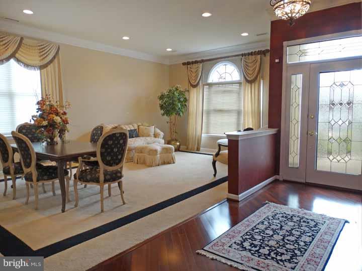 67 Sydney Road Holland, PA 18966 - Photo 2 of 25 Foyer