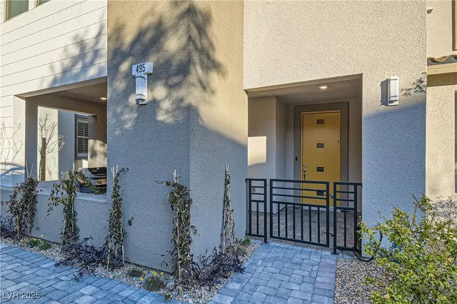 $499,995 | 495 Granite Arch Street, Las Vegas, NV 89138
