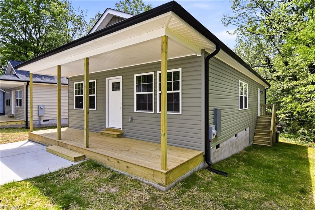 420 Bristol Street Lexington, NC 27292 - Photo 4 of 32