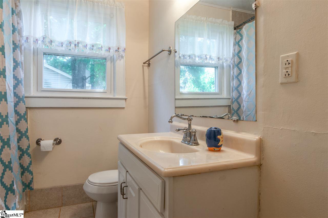 2001 Old Easley Bridge Road Greenville, SC 29611 - Photo 14 of 22 Gallery Image 14