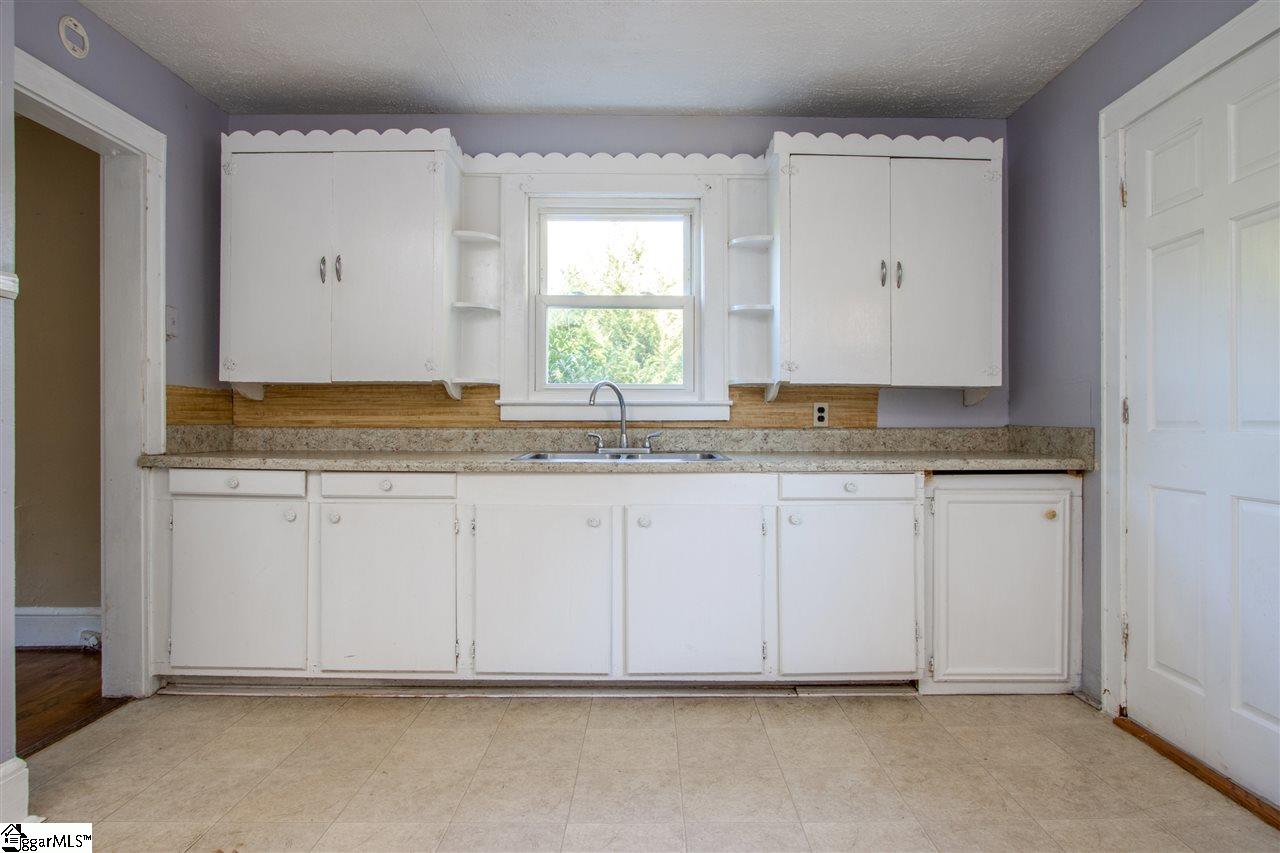 2001 Old Easley Bridge Road Greenville, SC 29611 - Photo 3 of 22 Gallery Image 3