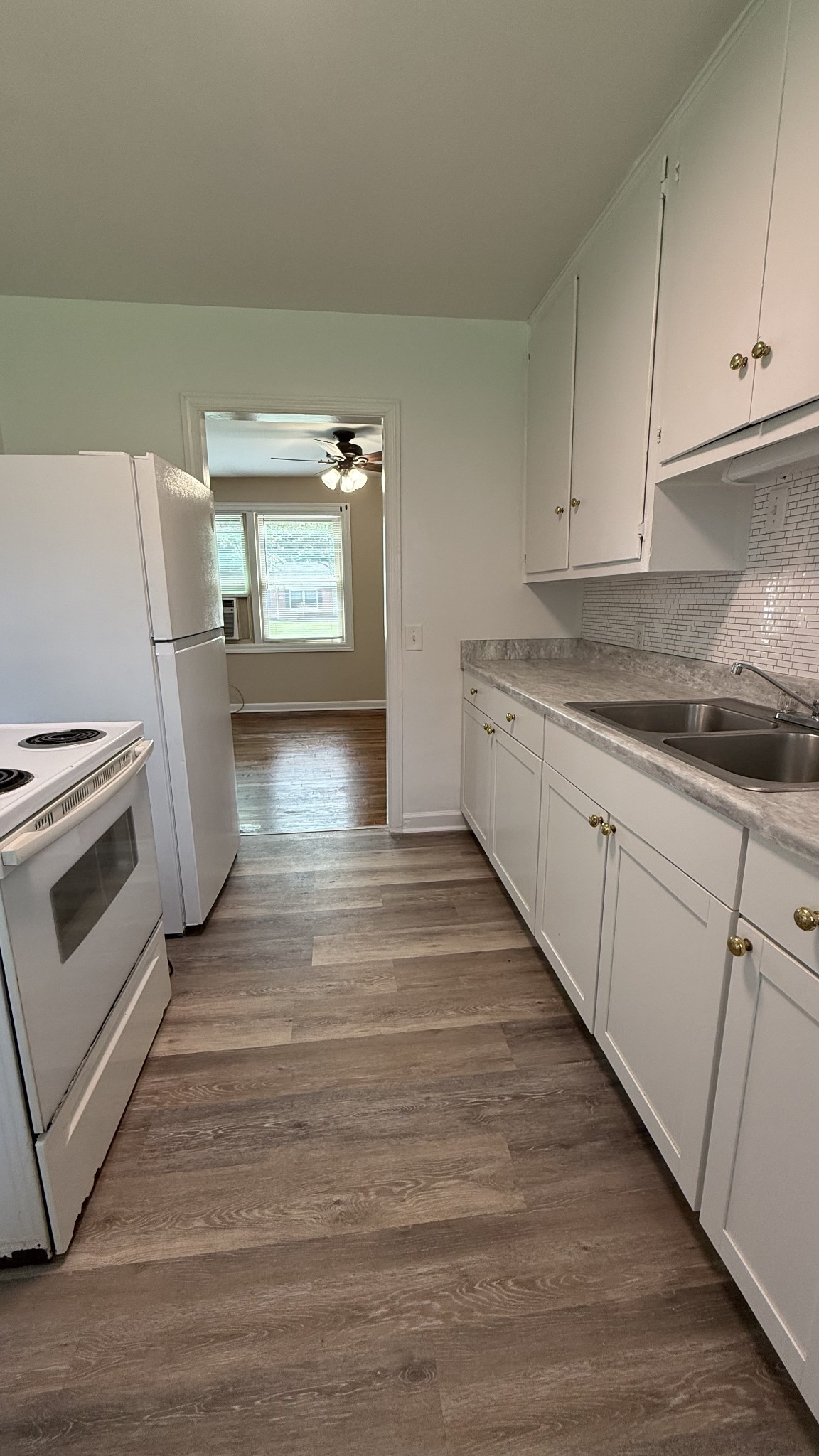732 Ridgelawn Place Tullahoma, TN 37388 - Photo 9 of 26