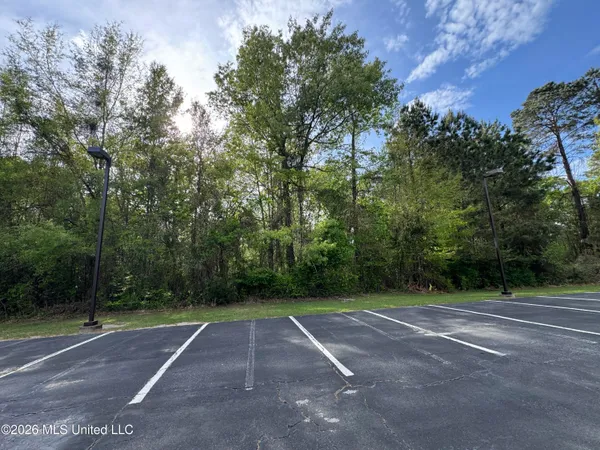 $255,000 | 1311 North Jackson Street, Brookhaven, MS 39601