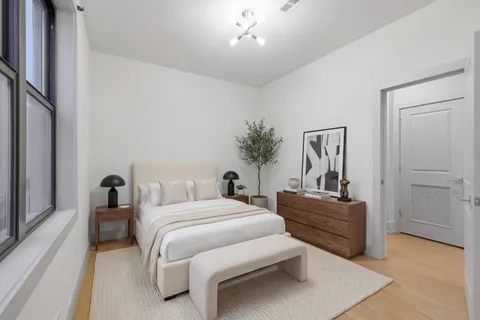 $399,000 | 4226 South Ellis Avenue, Unit 4S, Chicago, IL 60653